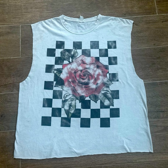 Vintage Grunge Rose Checkered Graphic Cropped Boxy Fit Custom Sleeveless T-Shirt - Picture 1 of 5